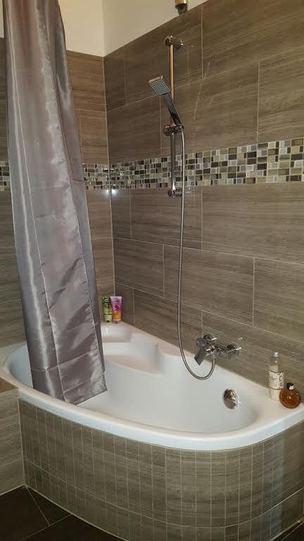 Hello Tourist Flat Apartment Будапеща Екстериор снимка